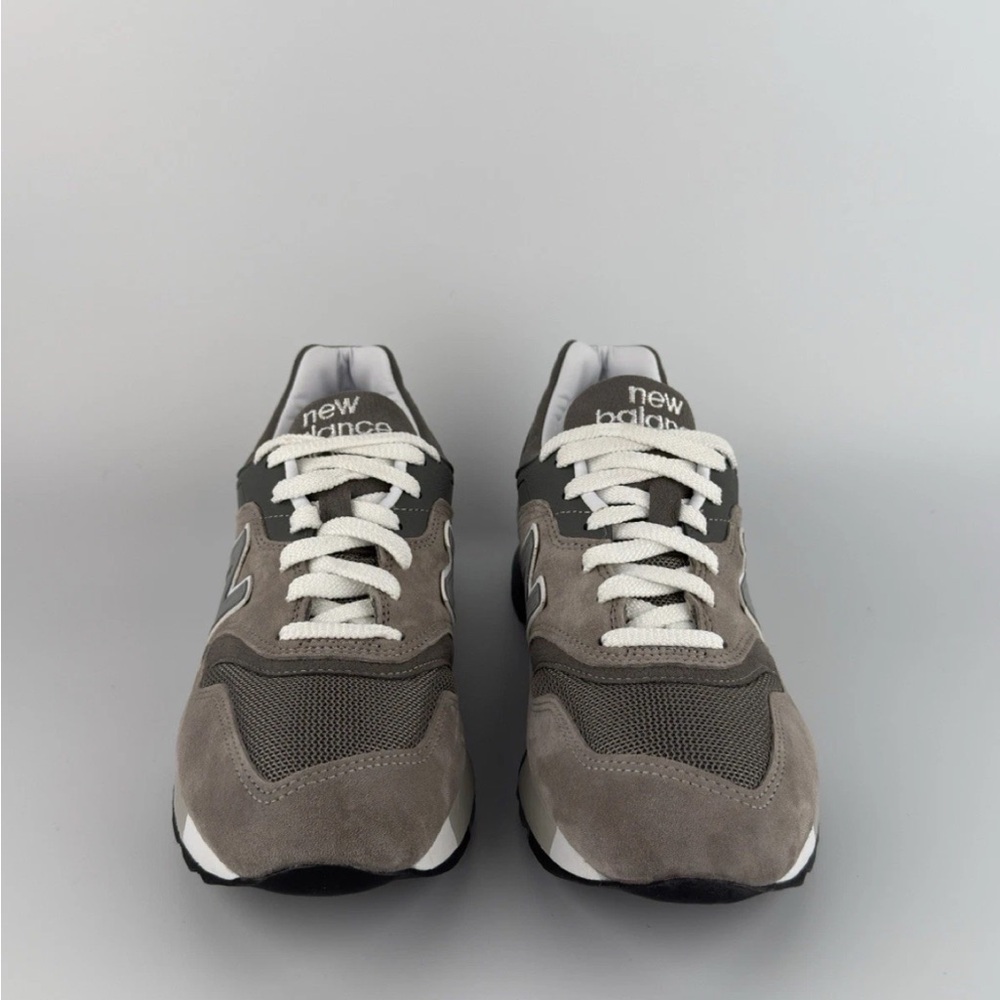 New Balance 997.5  M9975GR Grey Silver Men's Size 10 Classic Suede Sneakers